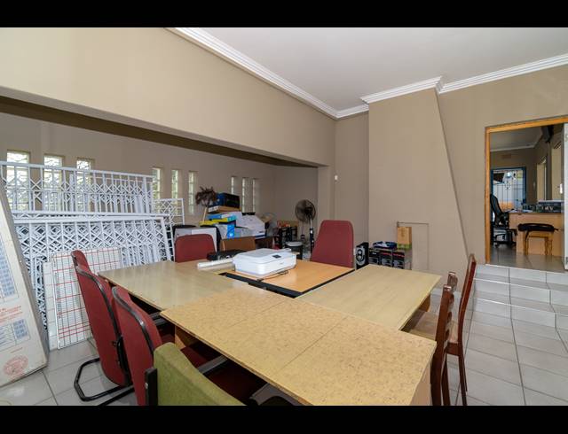 3 BEDROOM HOUSE FOR SALE IN KENSINGTON B